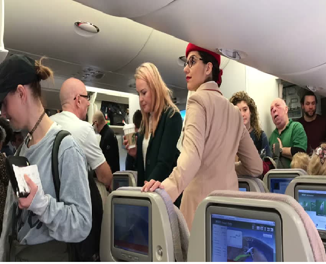 How to Kill Time During Long Haul Flights