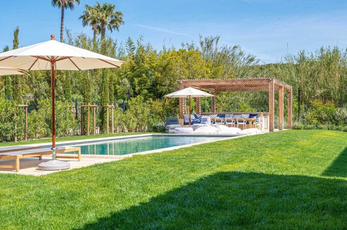Family-Friendly Luxury: Villas in Les Salins for the Ultimate Family Vacation